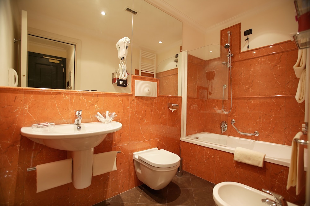 Hotel Gregoriana 45/54