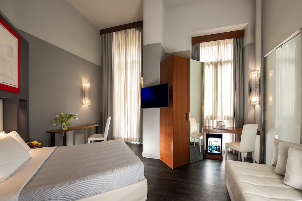 ROOM, TRIPLE