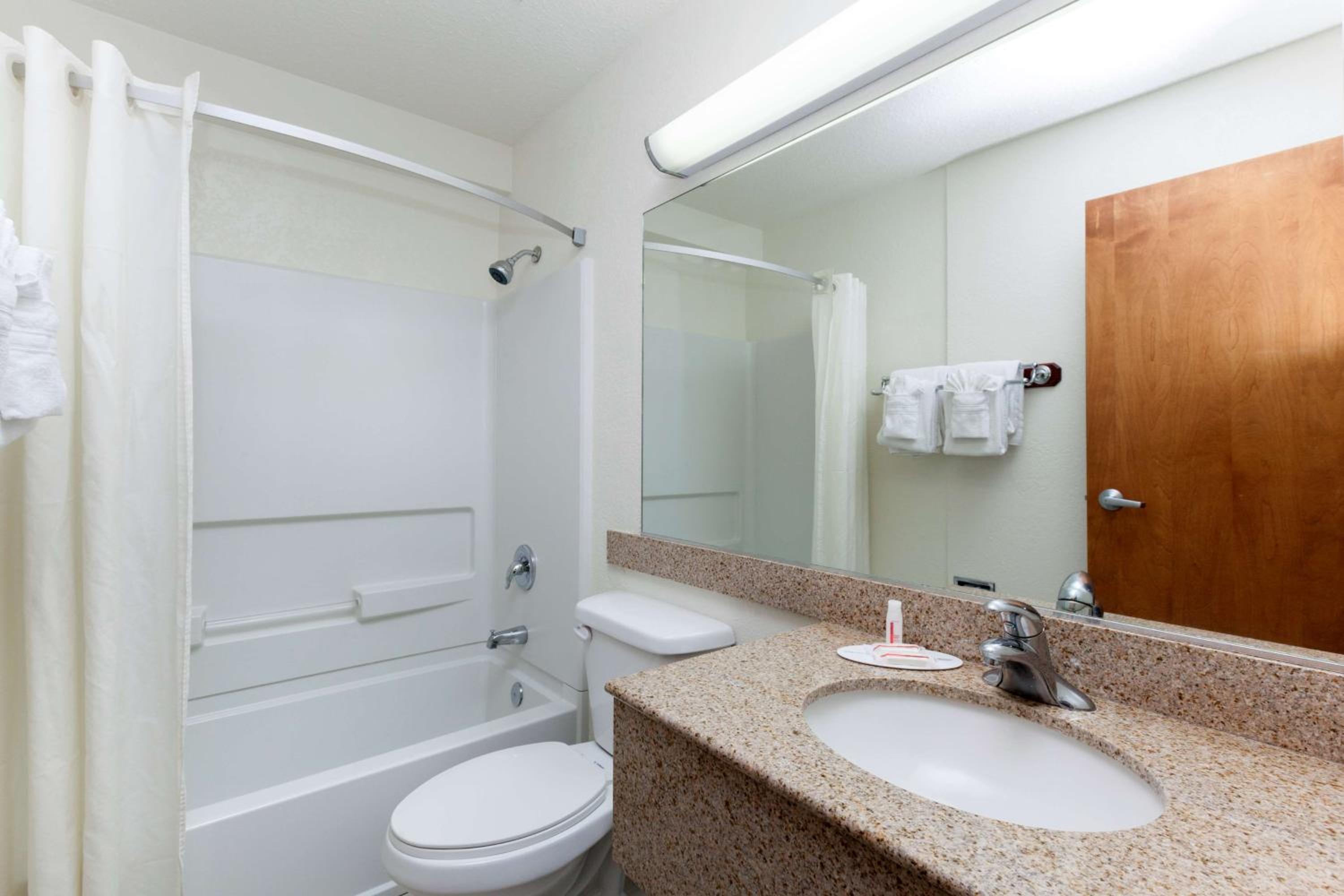 Studio, Suite, 2 Queen Beds, Sofa, Super 8 by Wyndham Flagstaff 4/4