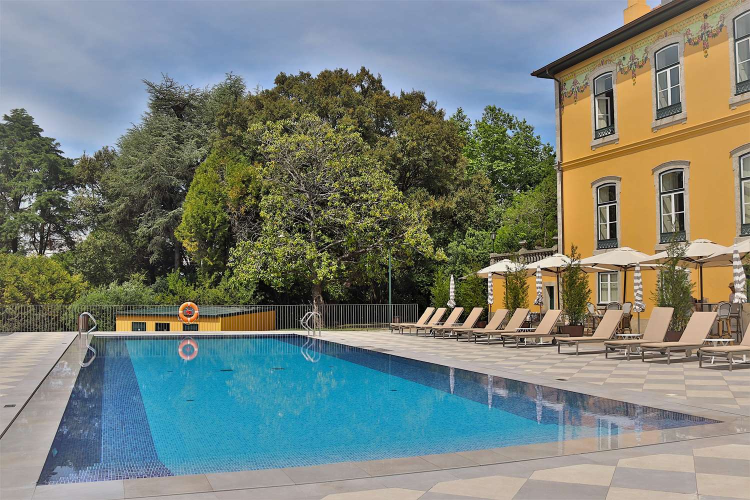 Boeira Garden Hotel Porto Gaia, Curio Collection by Hilton 62/64