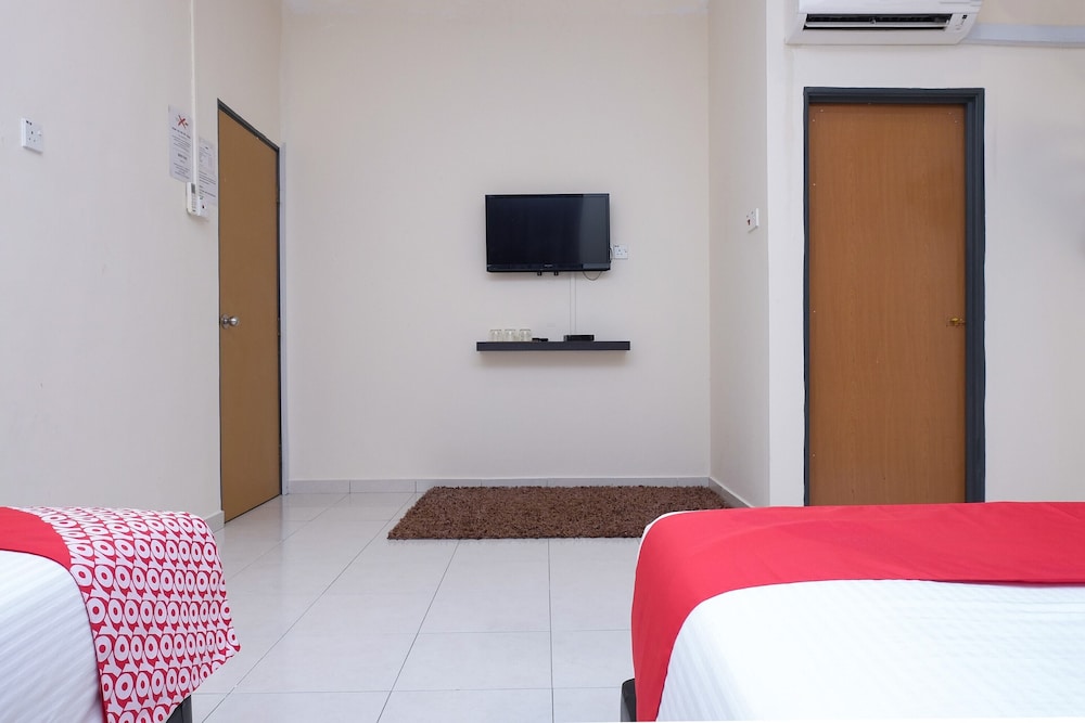 Oyo 89777 Urbanstay Kuantan 26/39