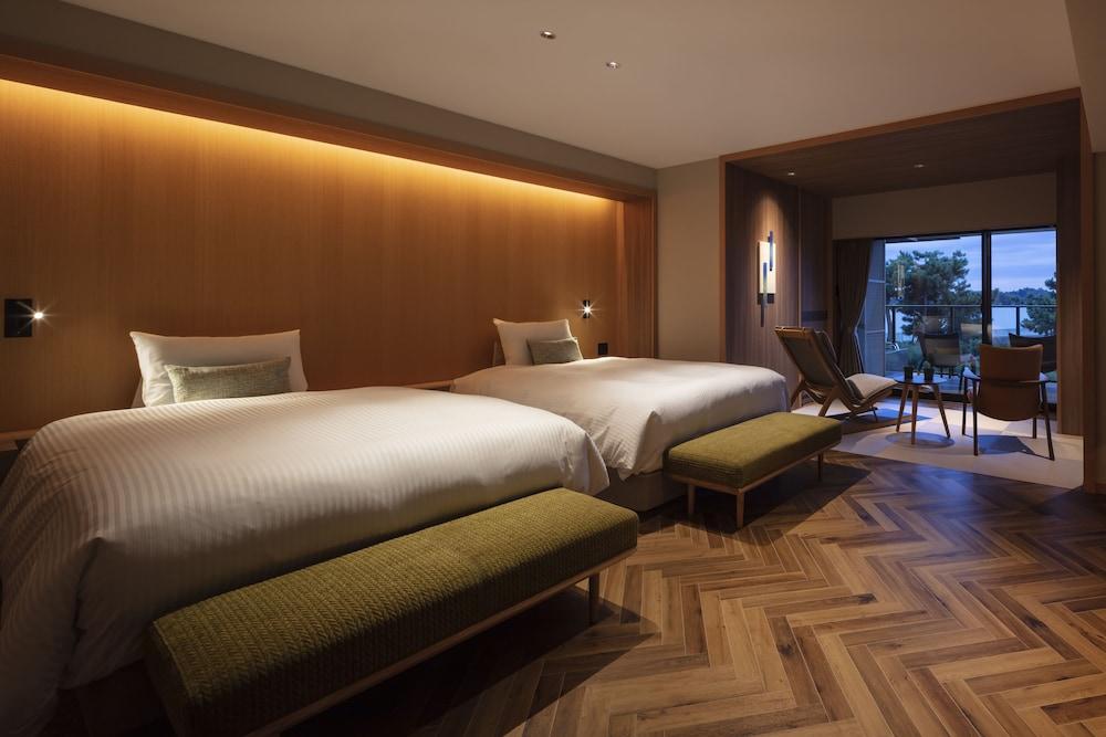 Garden, Twin Beds, Terrace View, Bathtub