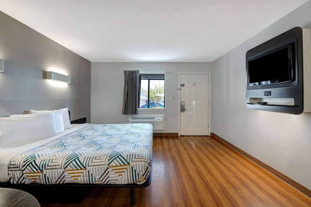 Motel6 Sulphur Springs, TX 29/41