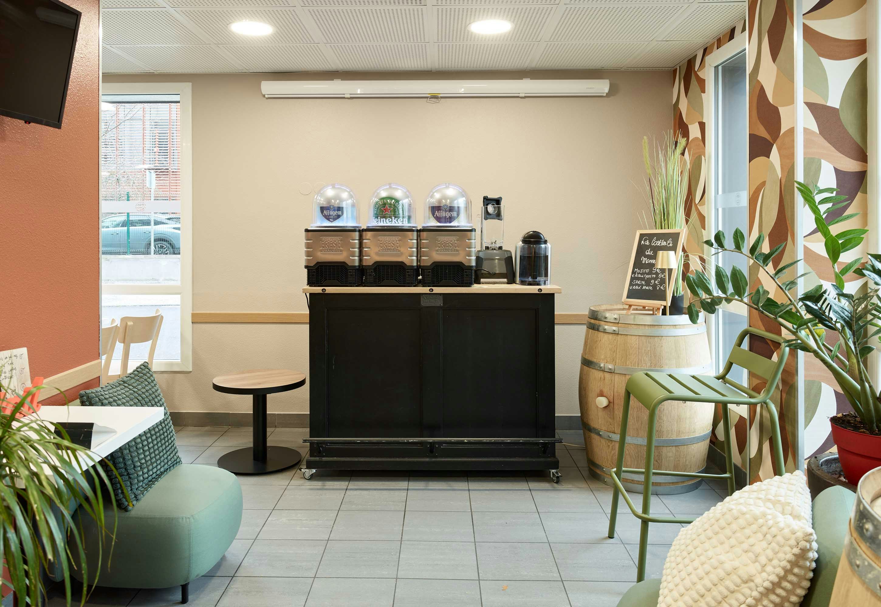 B&B Hotel Orly Chevilly Marche International 6/30