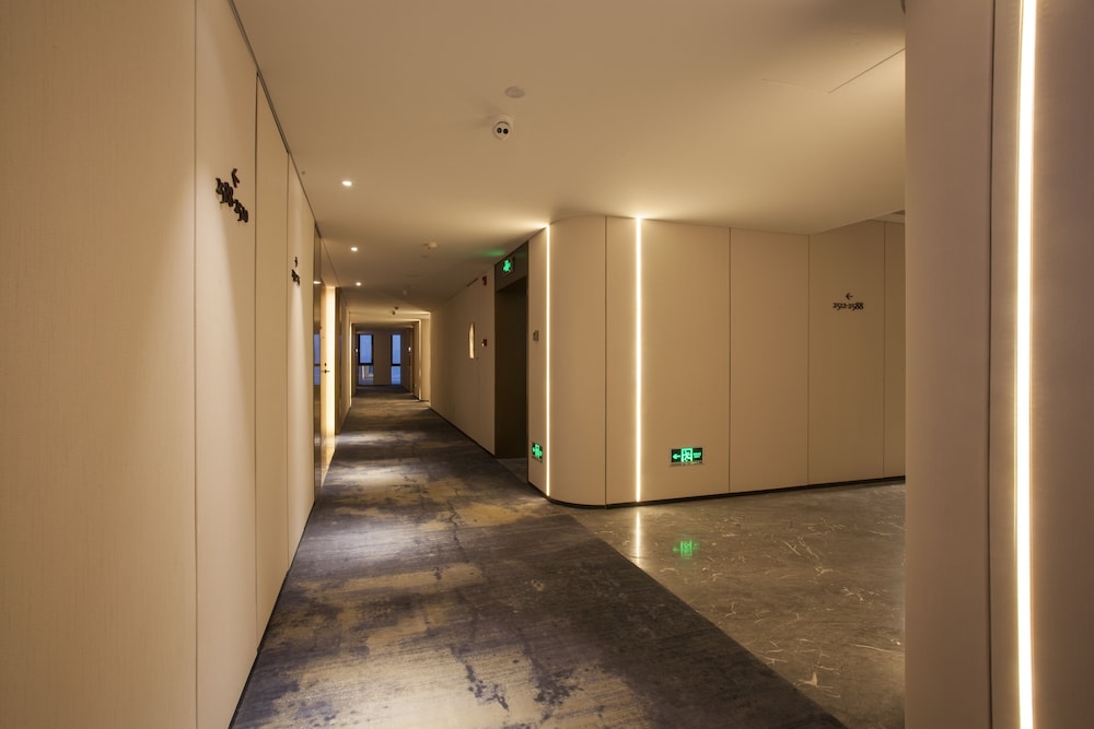Aosheng Yiho Hotel 16/17