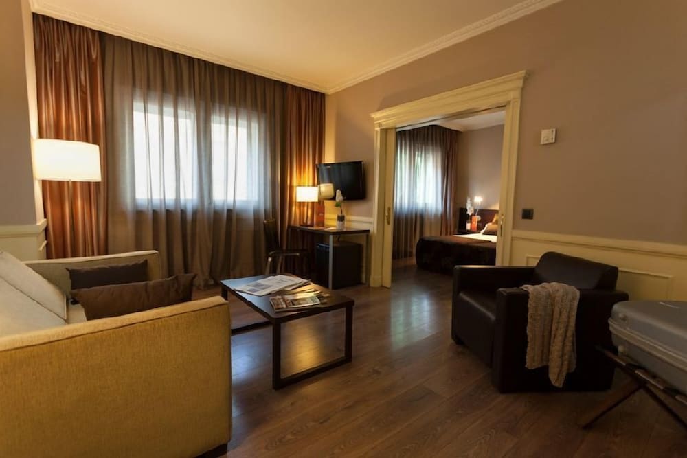 Hotel Cortezo 53/80