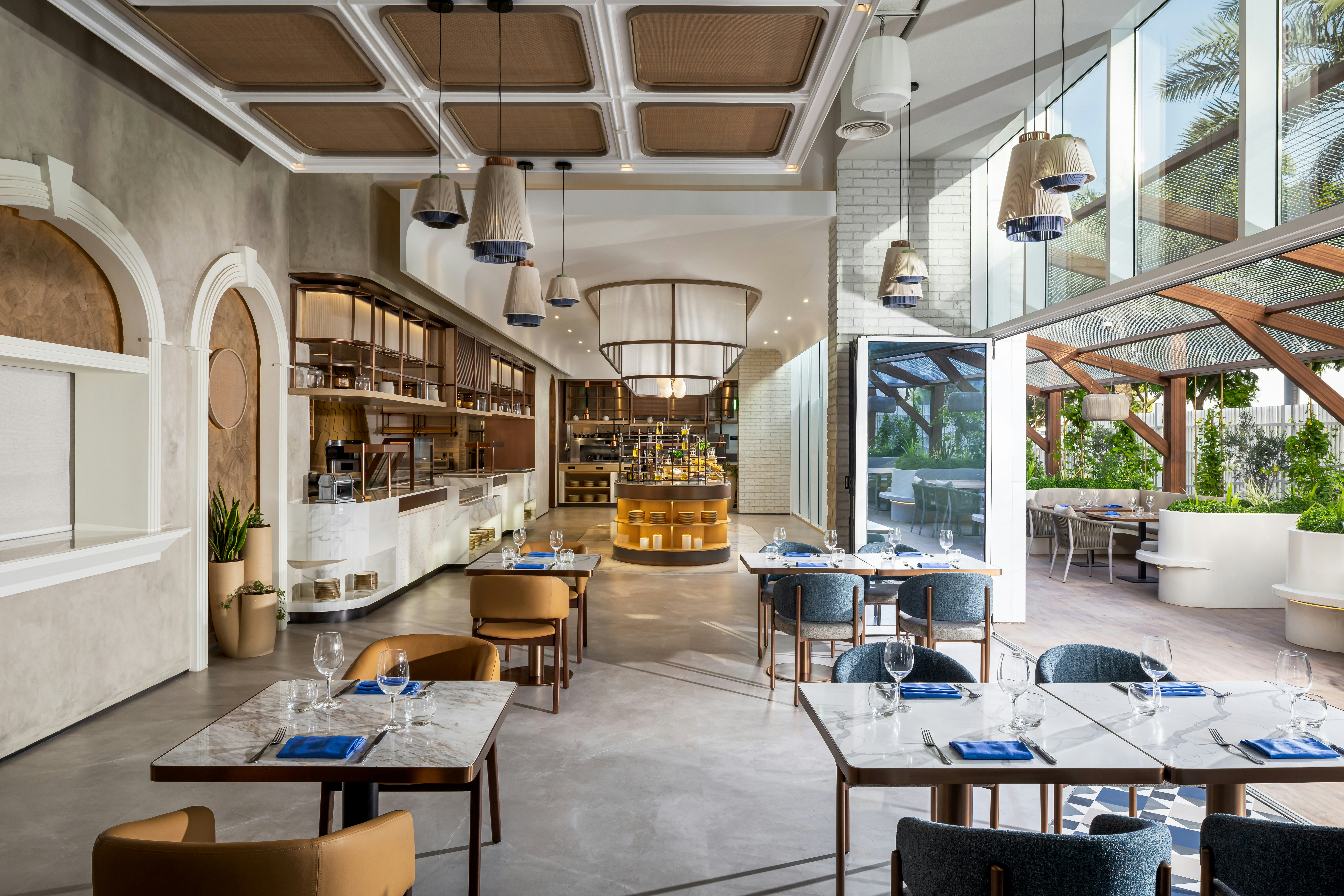 Renaissance Business Bay Hotel, Dubai 21/33