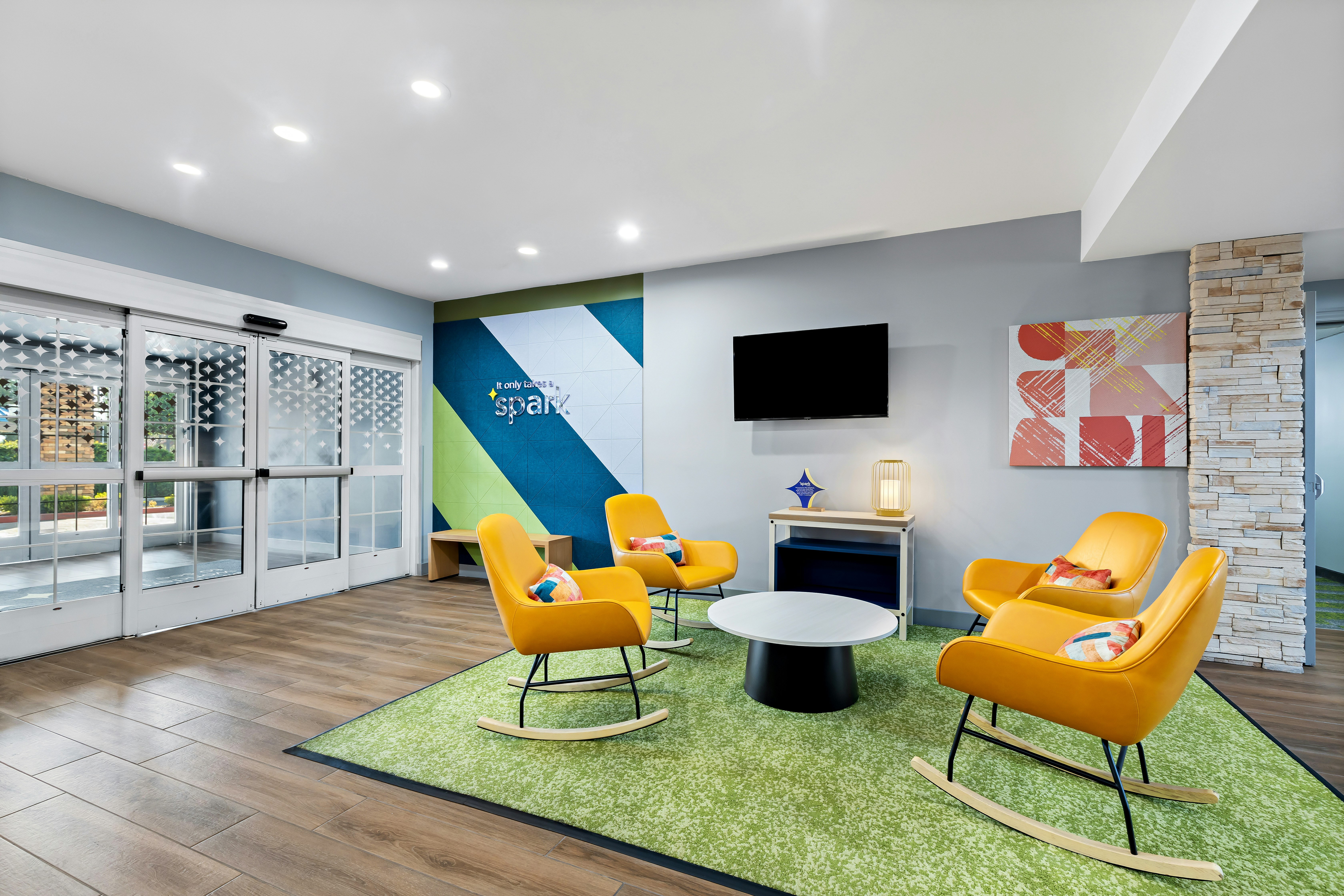 Spark by Hilton Redlands 17/40