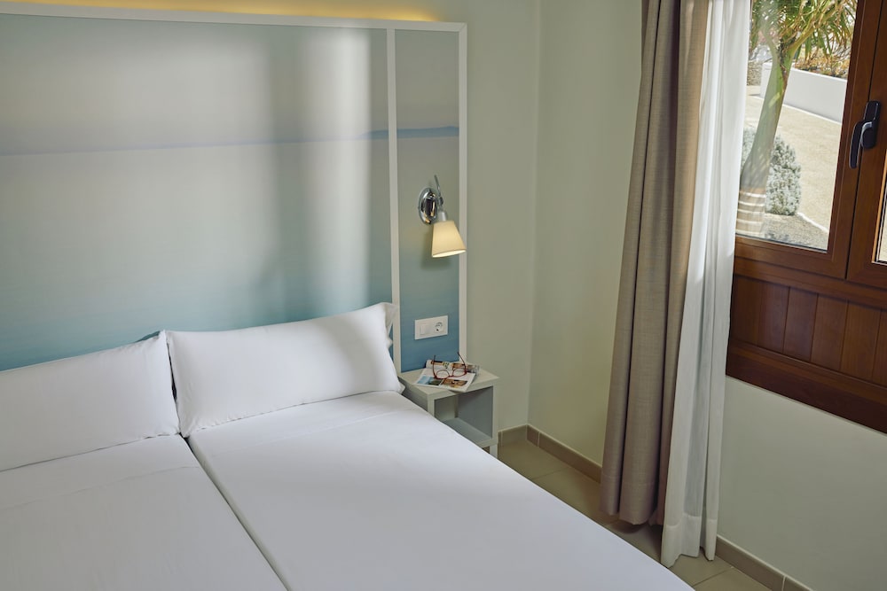 Grupotel Flamingo Beach 8/44