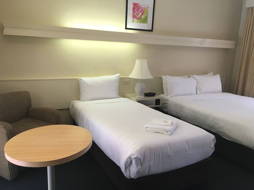 Waterview Gosford Motor Inn 15/72