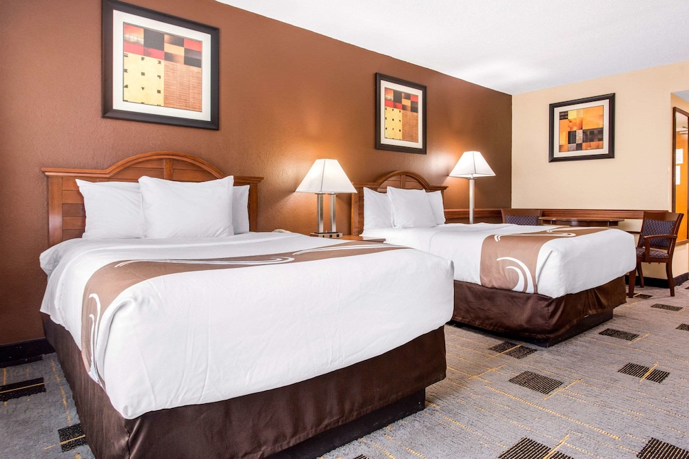 Quality Inn & Suites North Myrtle Beach 25/61
