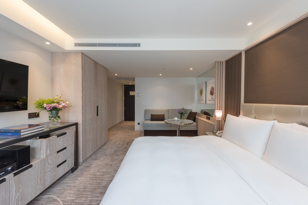 BUSINESS, DOUBLE BED, WITH EXTRA BED