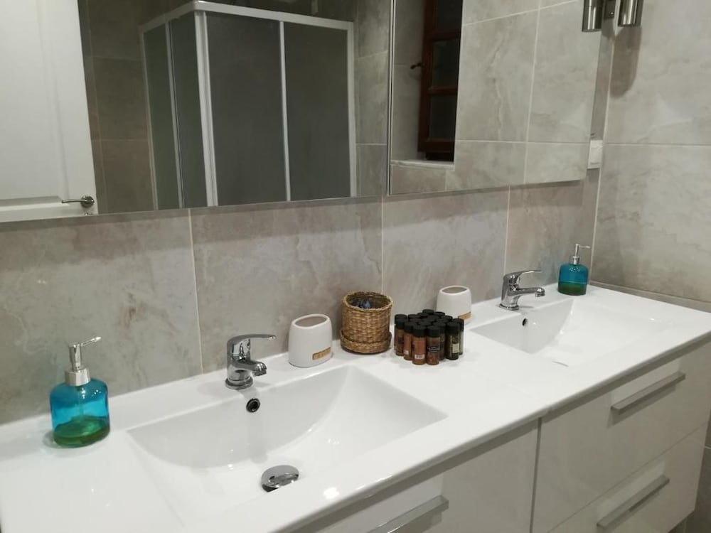 Central Apartments in Psiri 46/50