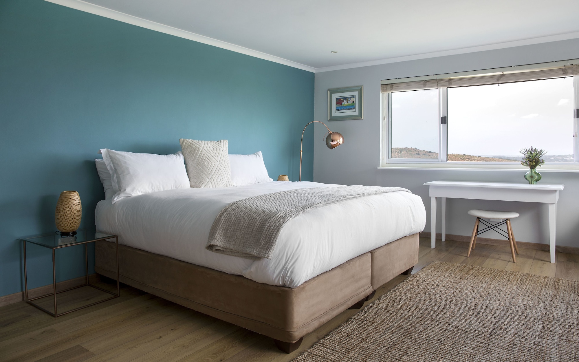 Superior, King Bed, City View
