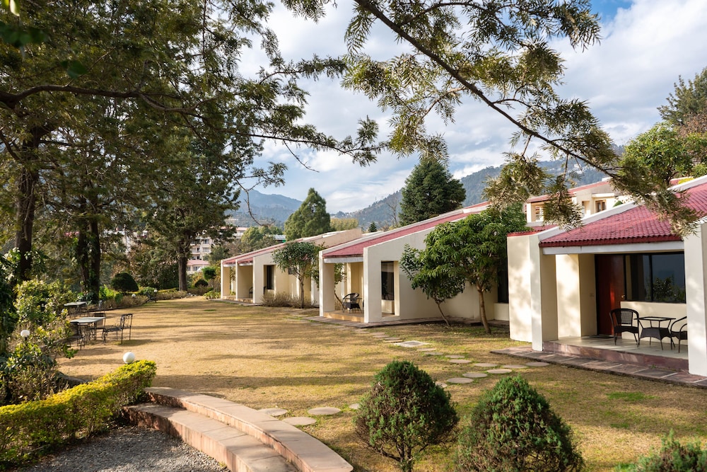 Country Inn Nature Resort Bhimtal 40/46