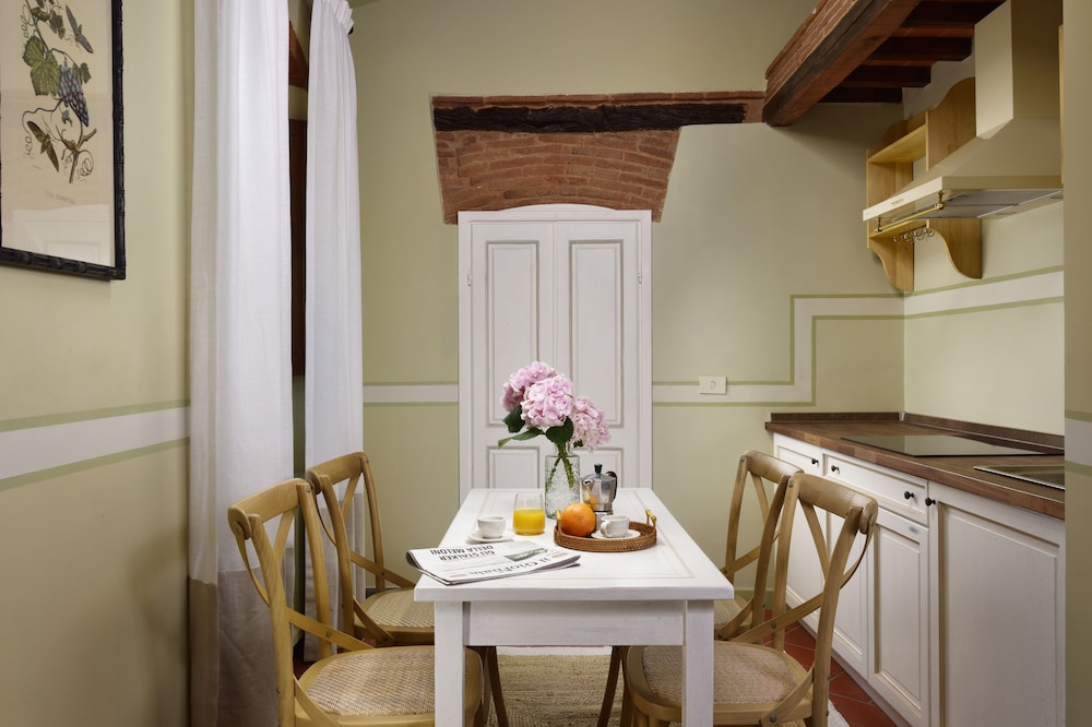 Borgo Antico Casalbosco 55/71