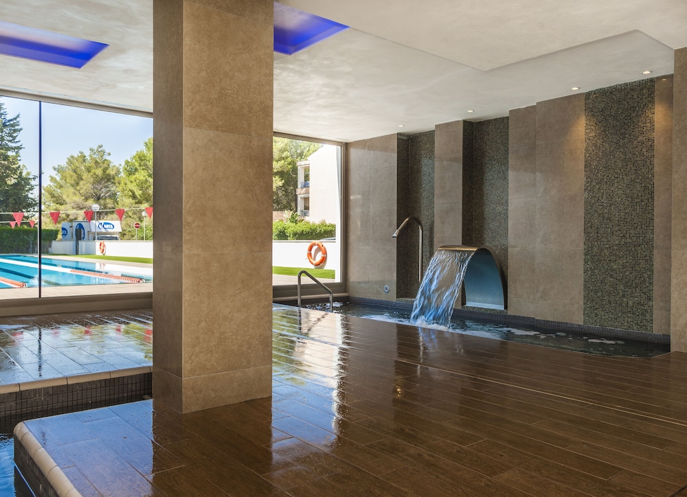Hoposa Villaconcha Aparthotel 12/50