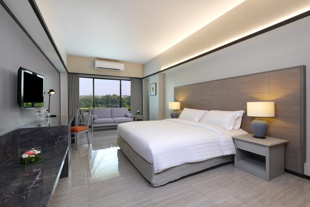 Deluxe, Double or Twin Bed