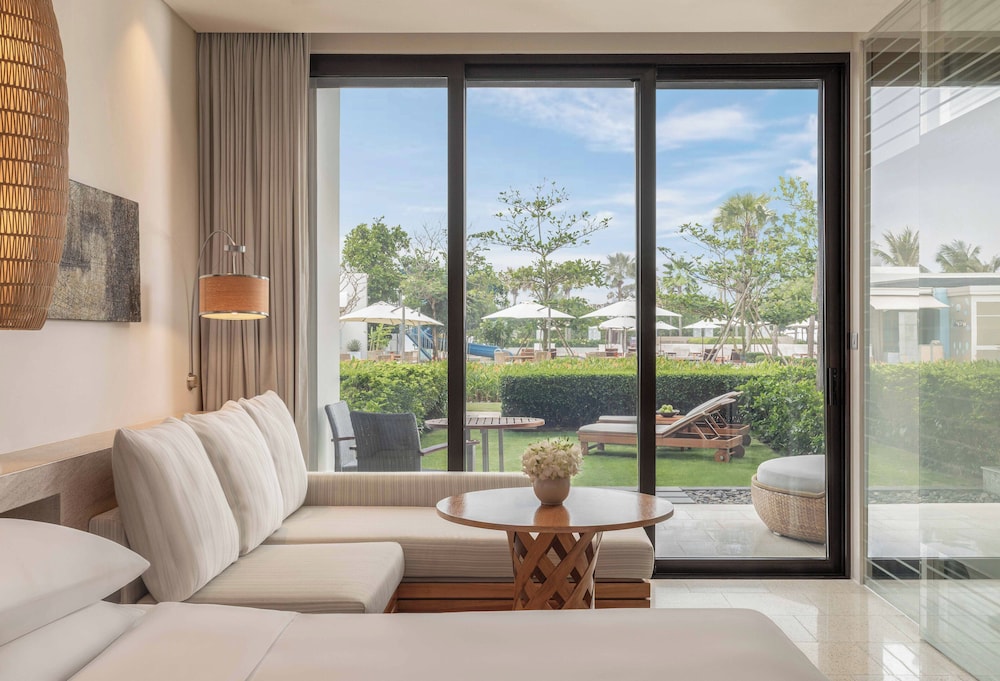Standard, Double Bed, Private Garden، Hyatt Regency Danang Resort And Spa 2/4