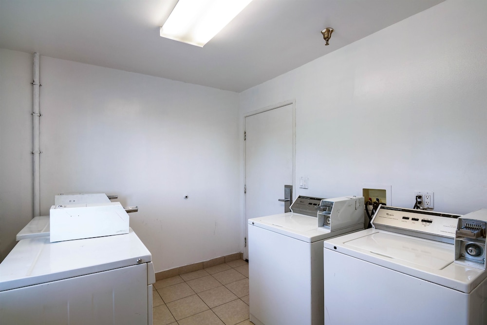 Motel6 Monterey Park, CA 19/47