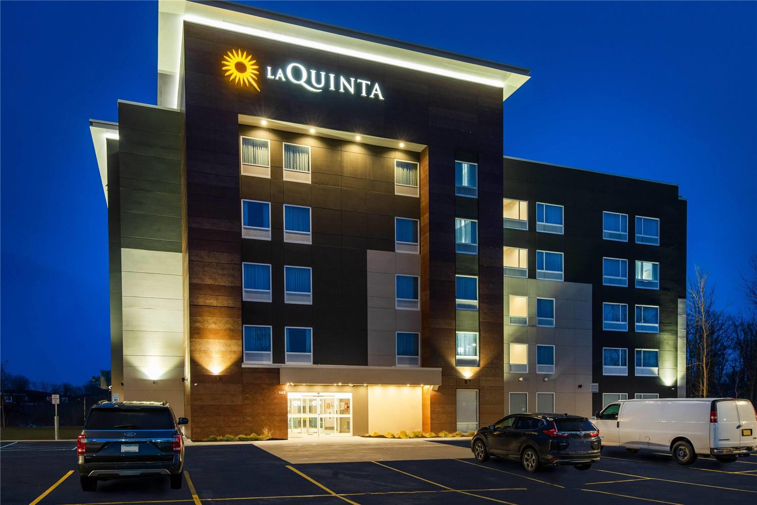 La Quinta Inn Suites By Wyndham Buffalo Amherst 2/50