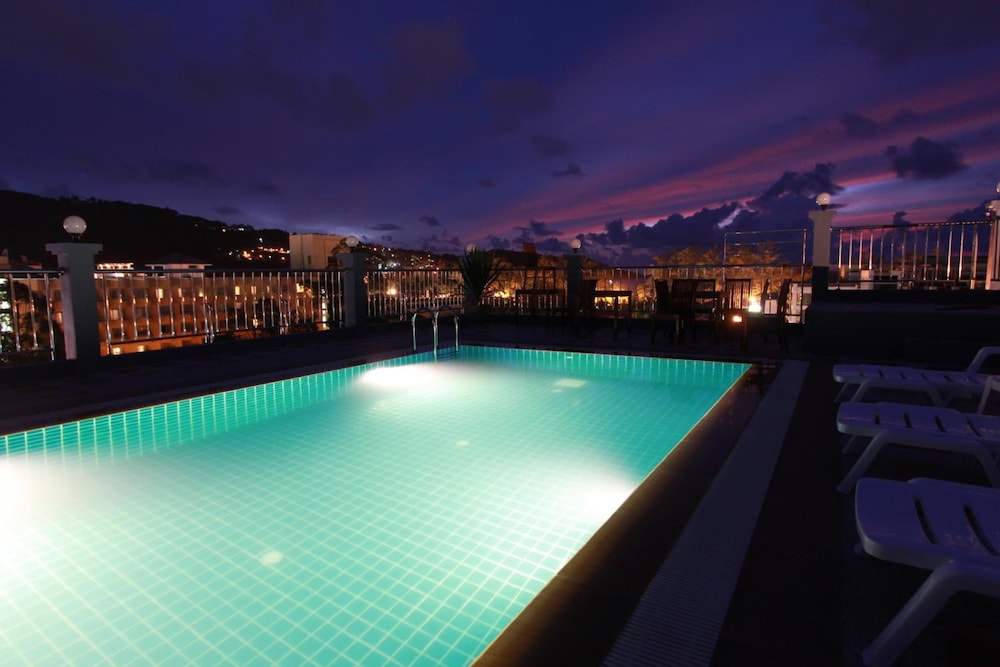 The Crystal Beach Hotel 37/56