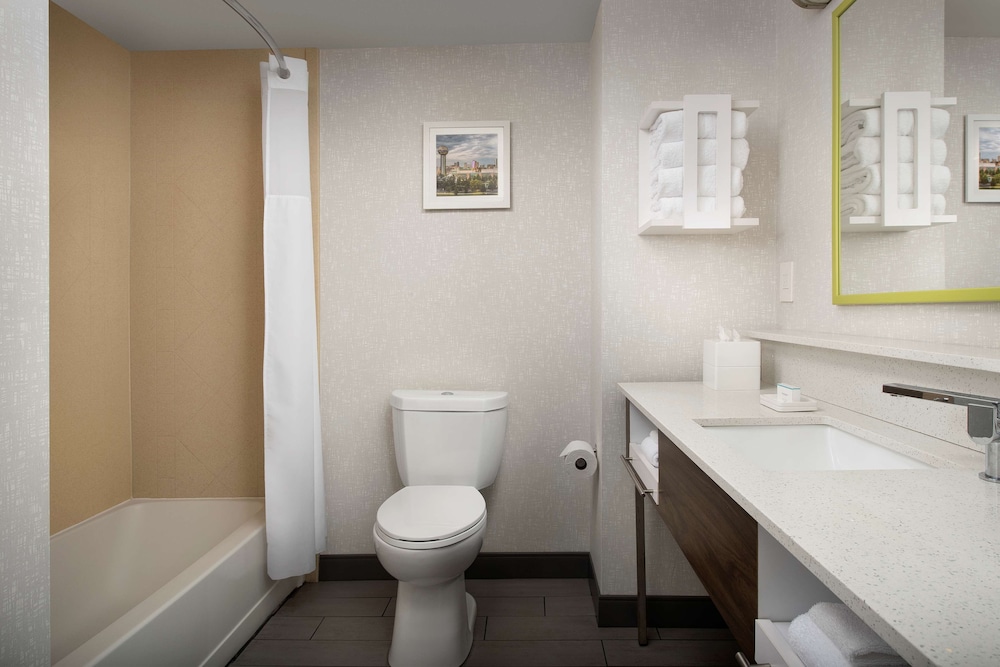 Hampton Inn Knoxville East 22/55