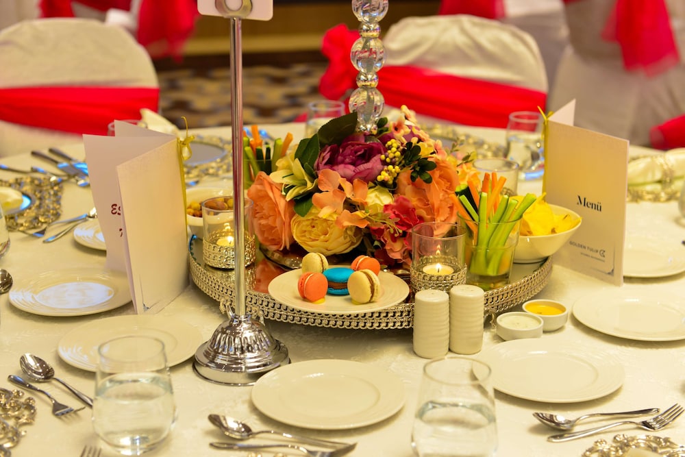 Golden Tulip Istanbul Bayrampasa 40/50