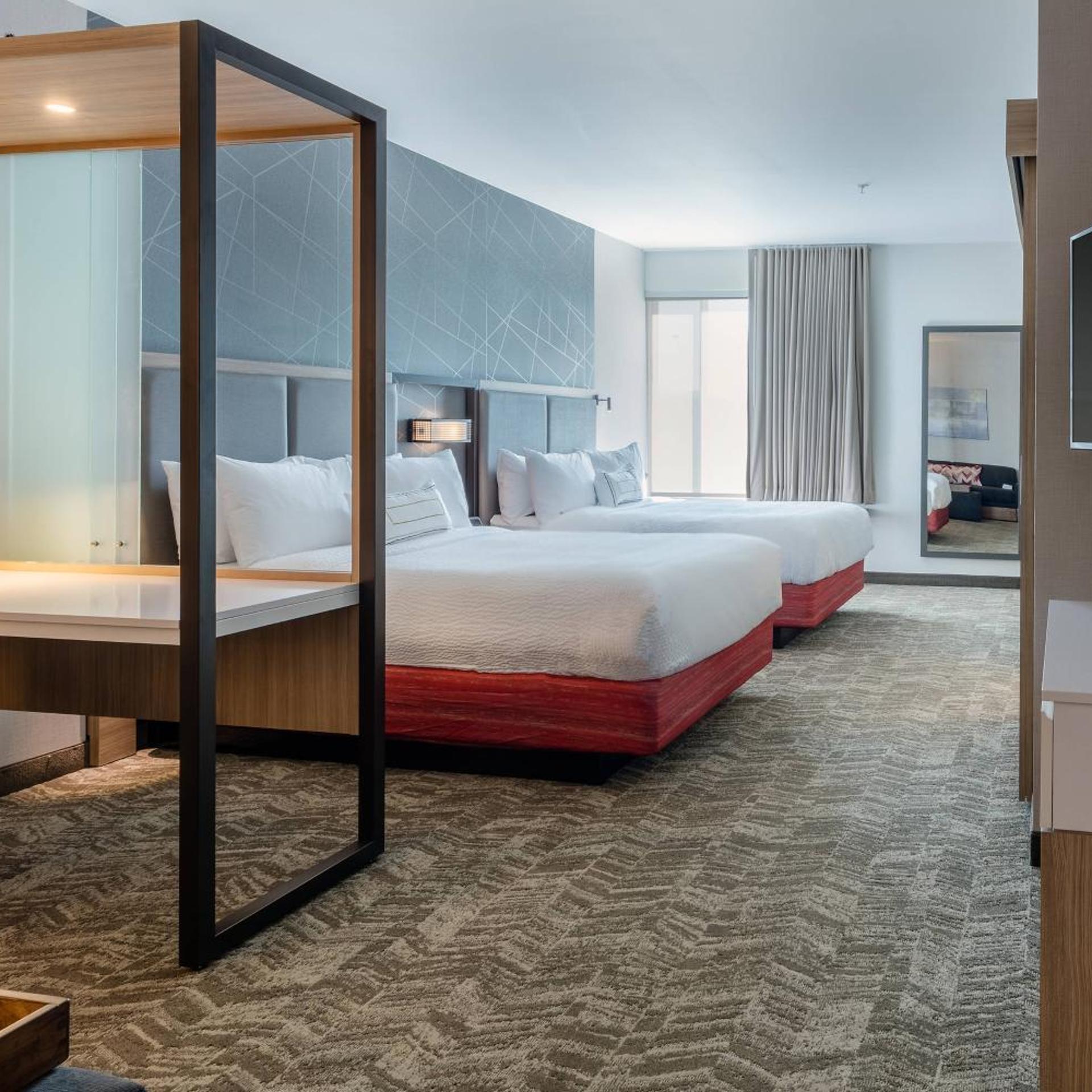 Suite, 2 Queen Beds, Trundle Bed, Sofa, Accessible