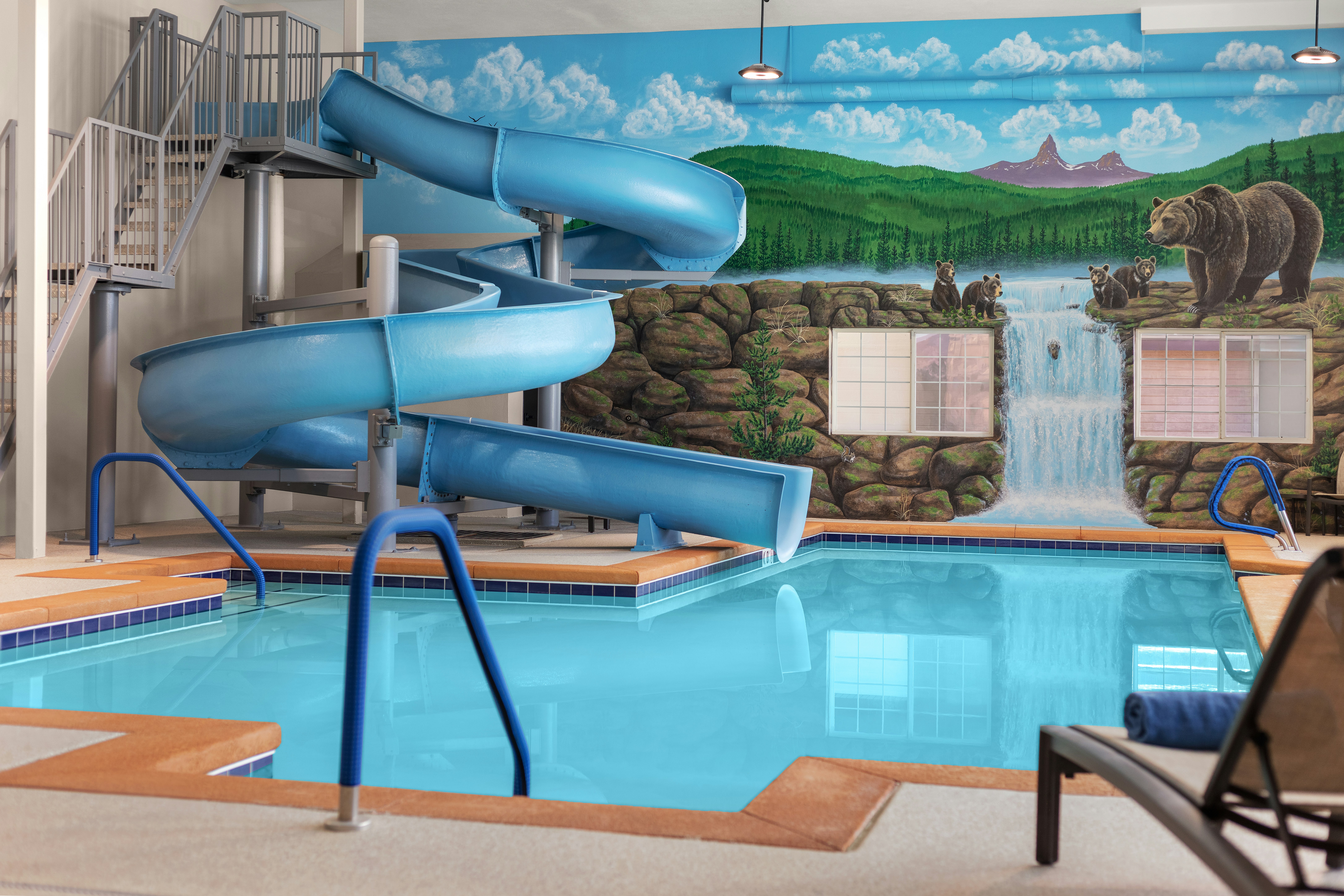 Starlite Yellowstone, Tapestry Collection by Hilton 32/54