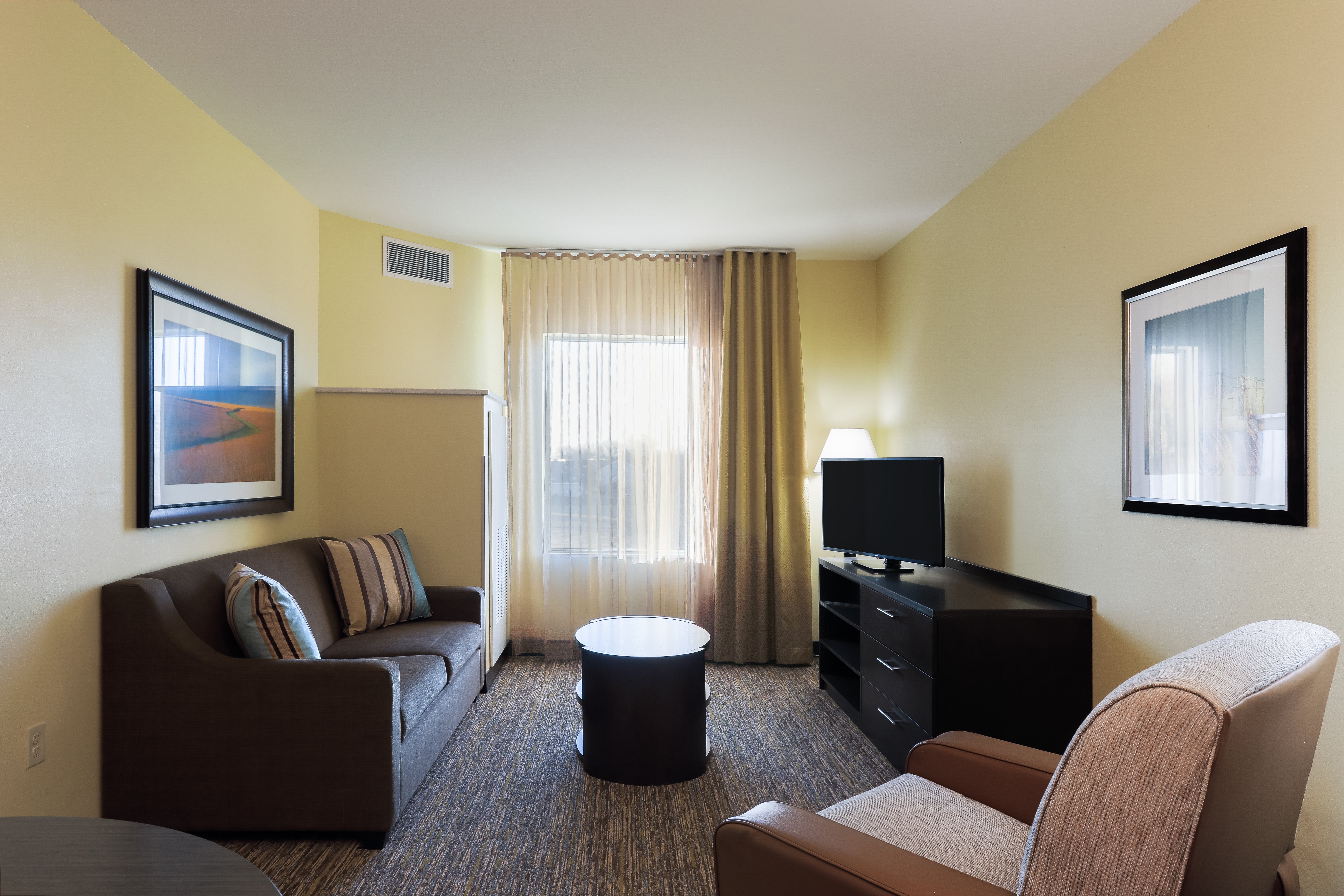 CANDLEWOOD SUITES LENEXA - OVERLAND PARK AREA 34/69