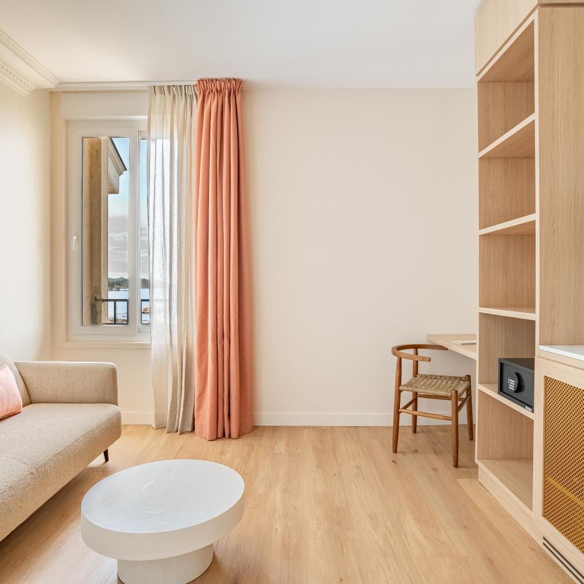 غرفة بريفيليج بإطلالة على البحر، Villa Camille Hotel & Spa 7/7