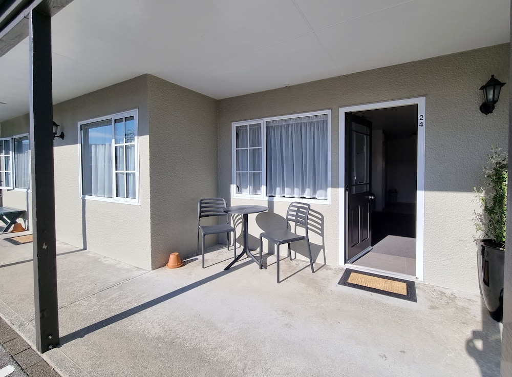 Gables Motor Lodge 29/50