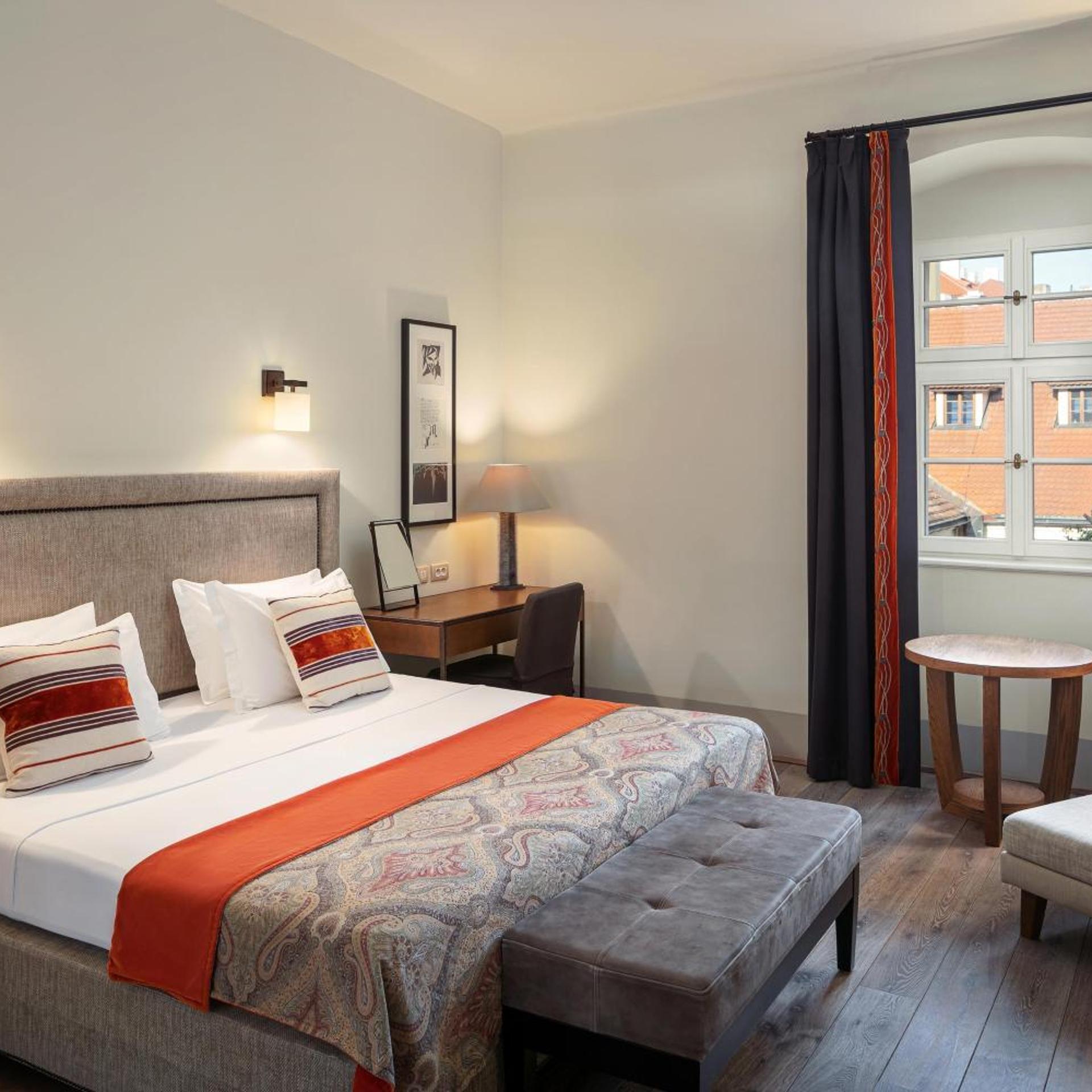 Guest Room, Premium, Deluxe, King Bed, Castle View