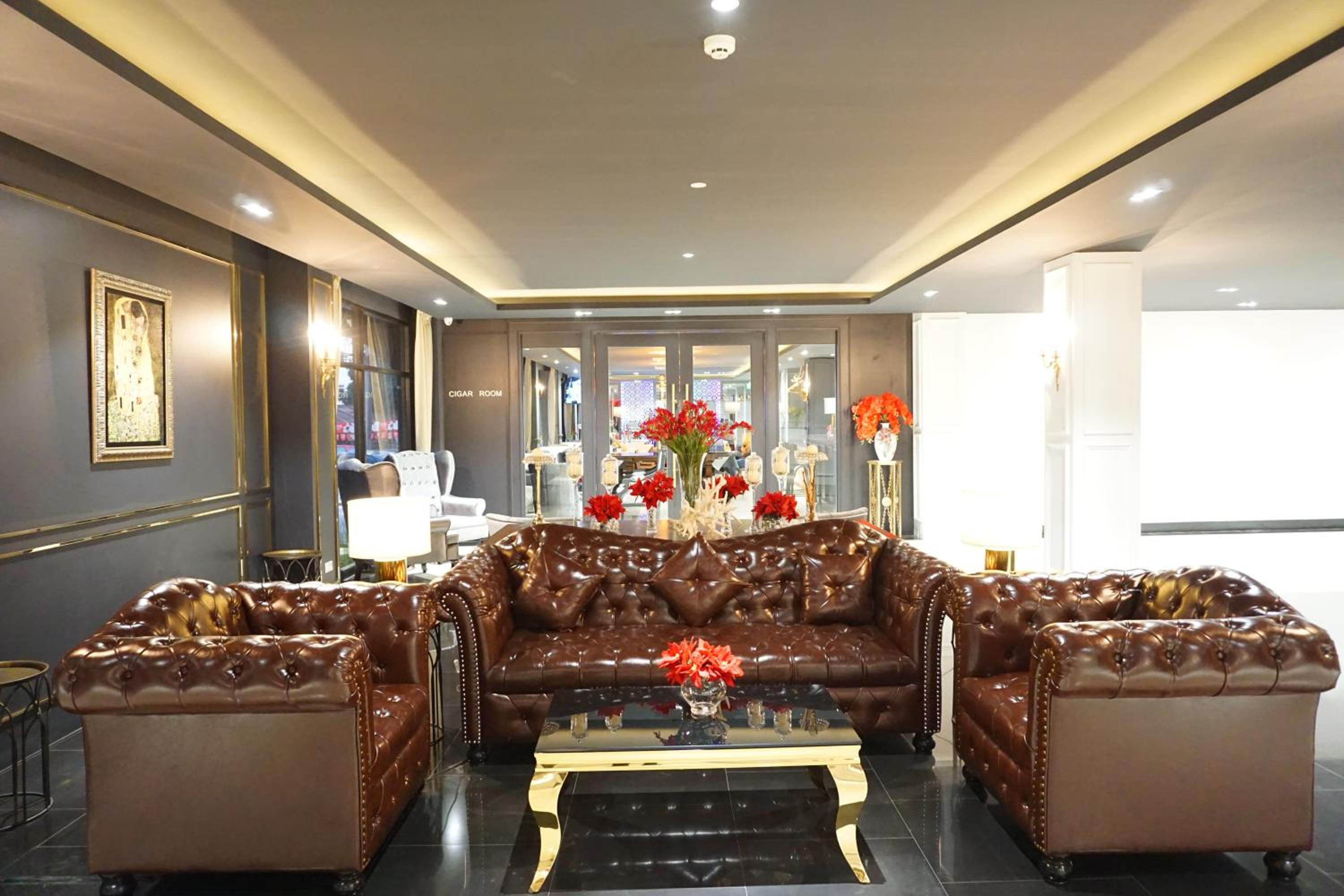 Taris Art Hotel Phrae 83/96