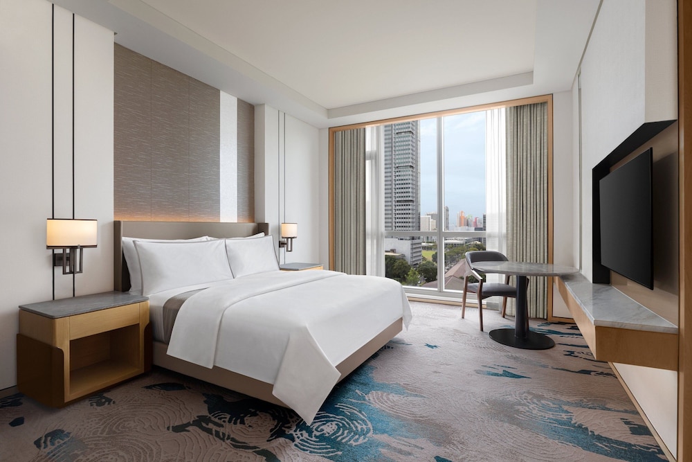 The Westin Manila 12/50