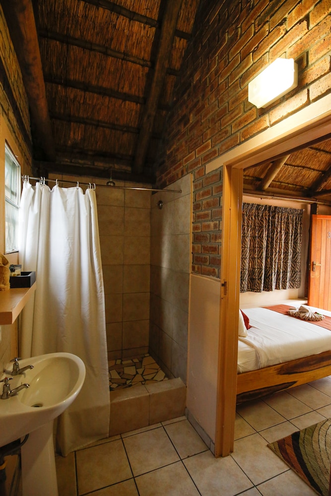 Maun Lodge 21/45