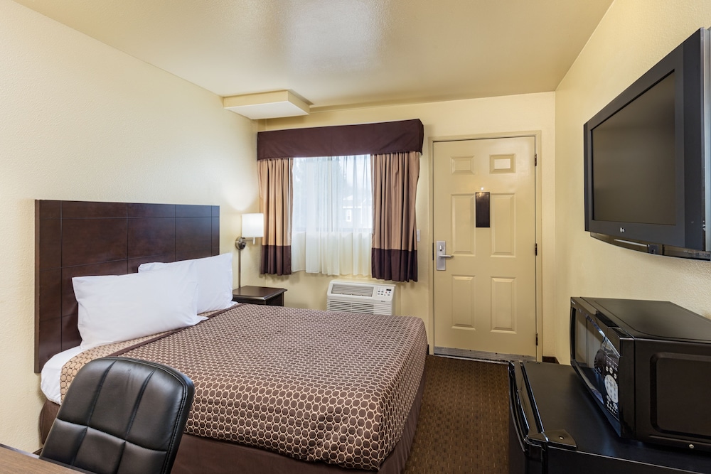 Lemon Heights Inn 26/58