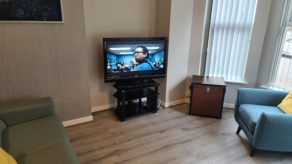 Castleton Gardens Apartments Belfast 27/34