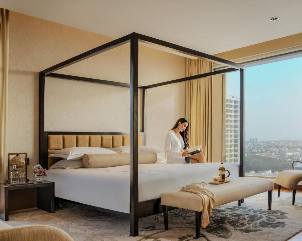 Presidential, Suite, King Bed, Pool View, Taj Yeshwantpur 2/2