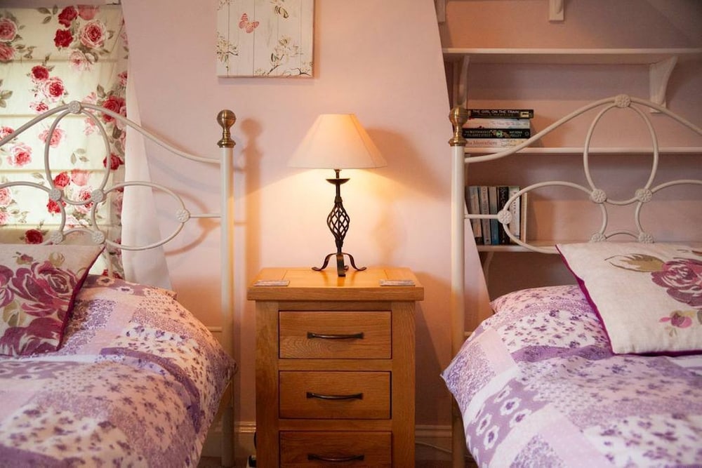 Ceilidh Cottage 22/48
