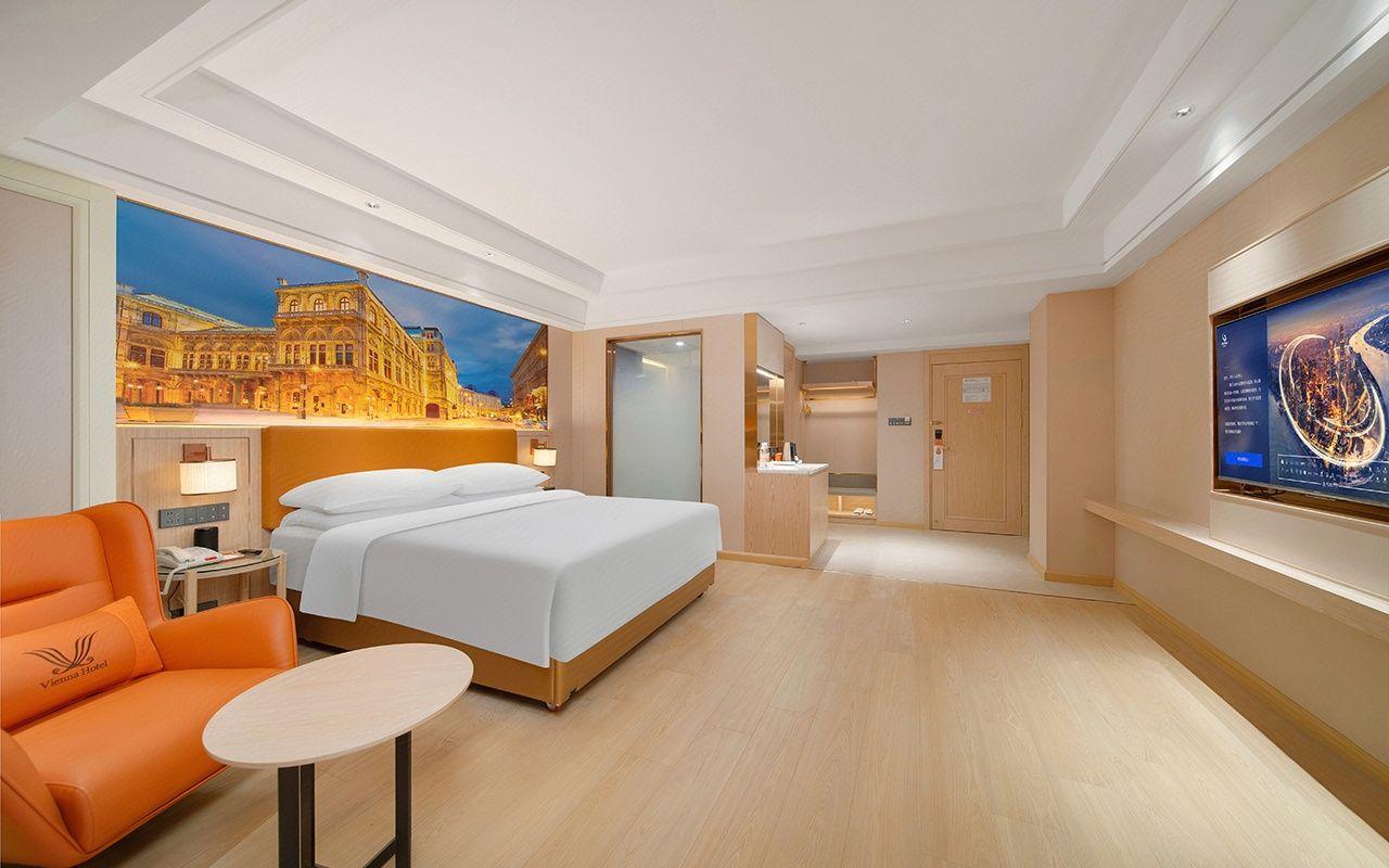 Vienna Hotel (Dongguan Houjie Avenue) 25/41