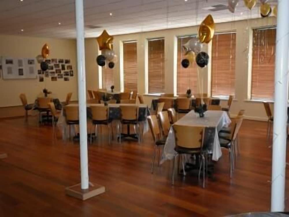 The New Whyalla Hotel 25/33