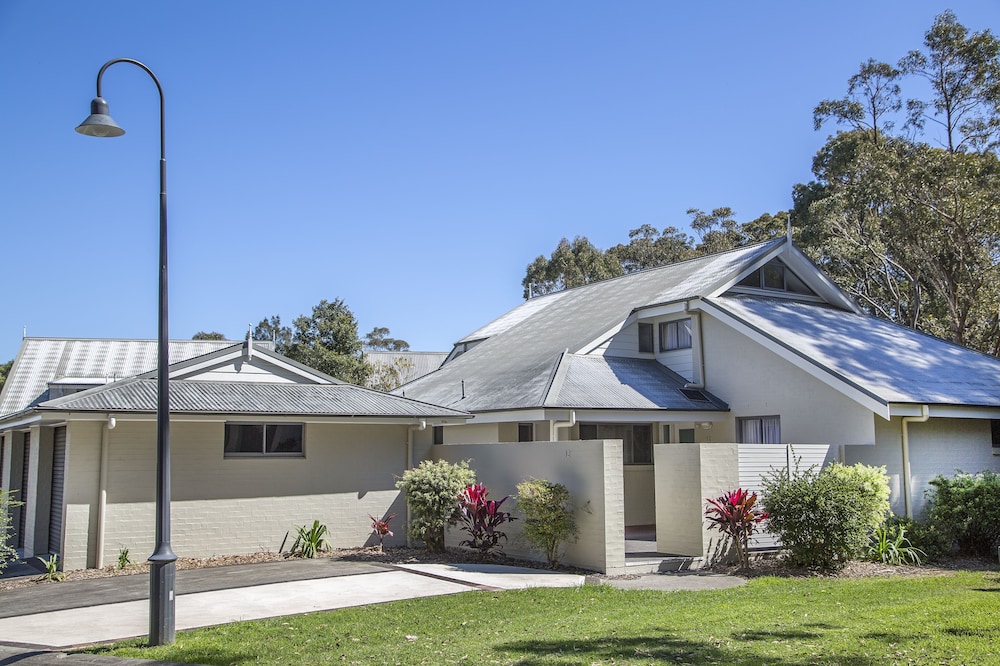 Mercure Lake Macquarie Raffertys Resort 4/74