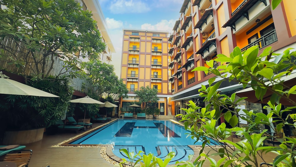 Sokchea Angkor Hotel 72/74