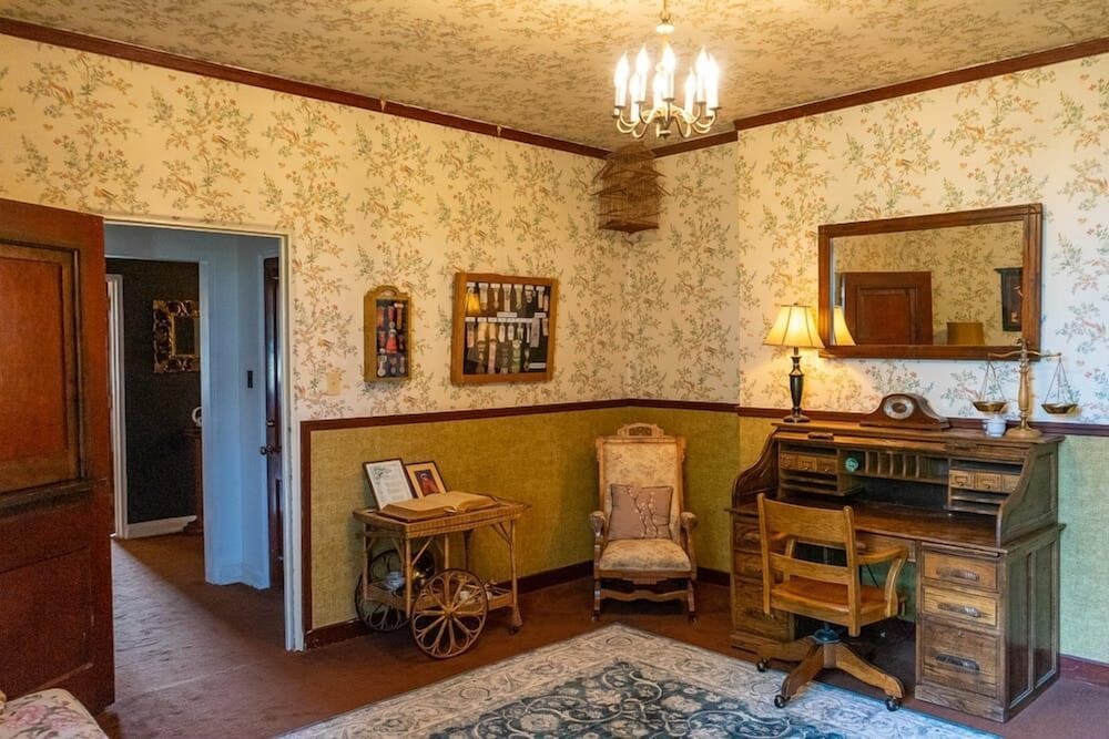 Oddfellow Inn & Farm 10/71