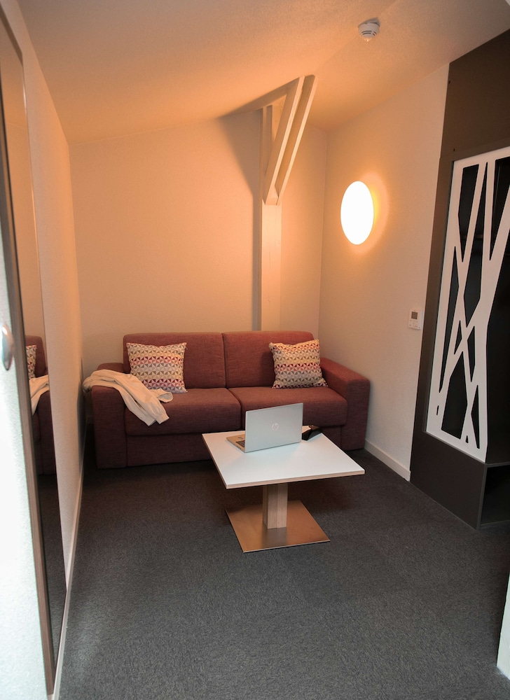 Hotel Campanile Toulouse Blagnac Aeroport 42/66