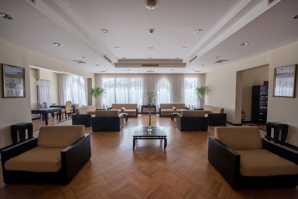Reef Oasis Beach Resort 59/82