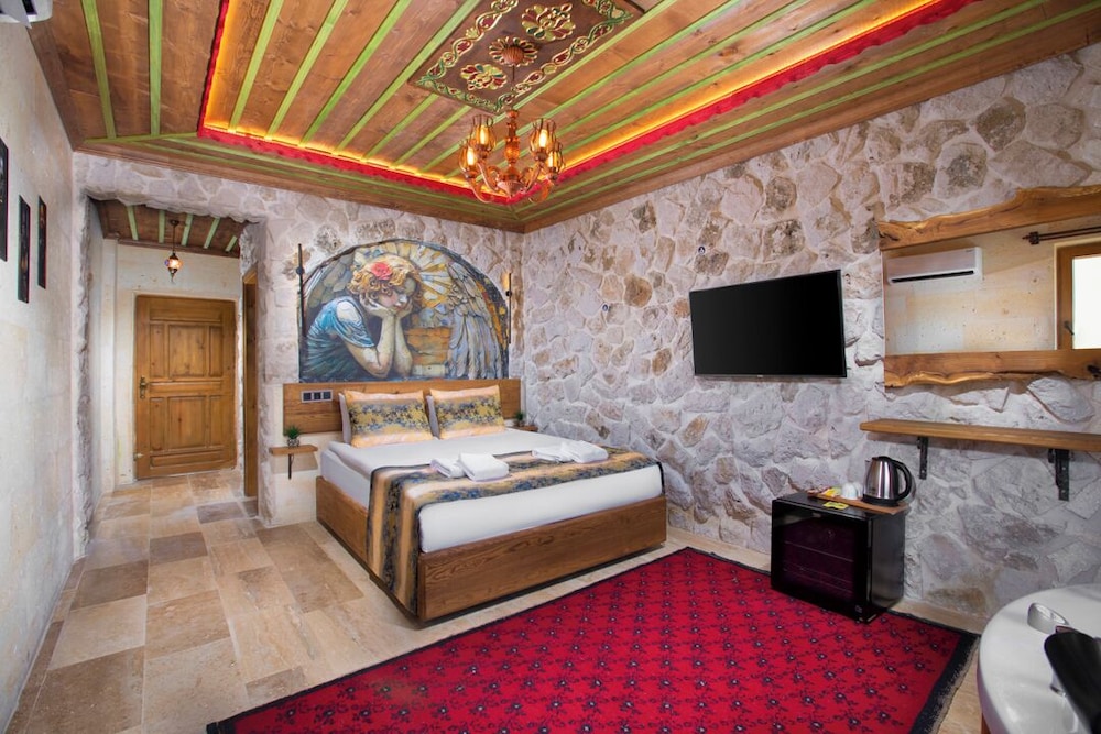 Cappadocia Fiesta Stone House 4/23