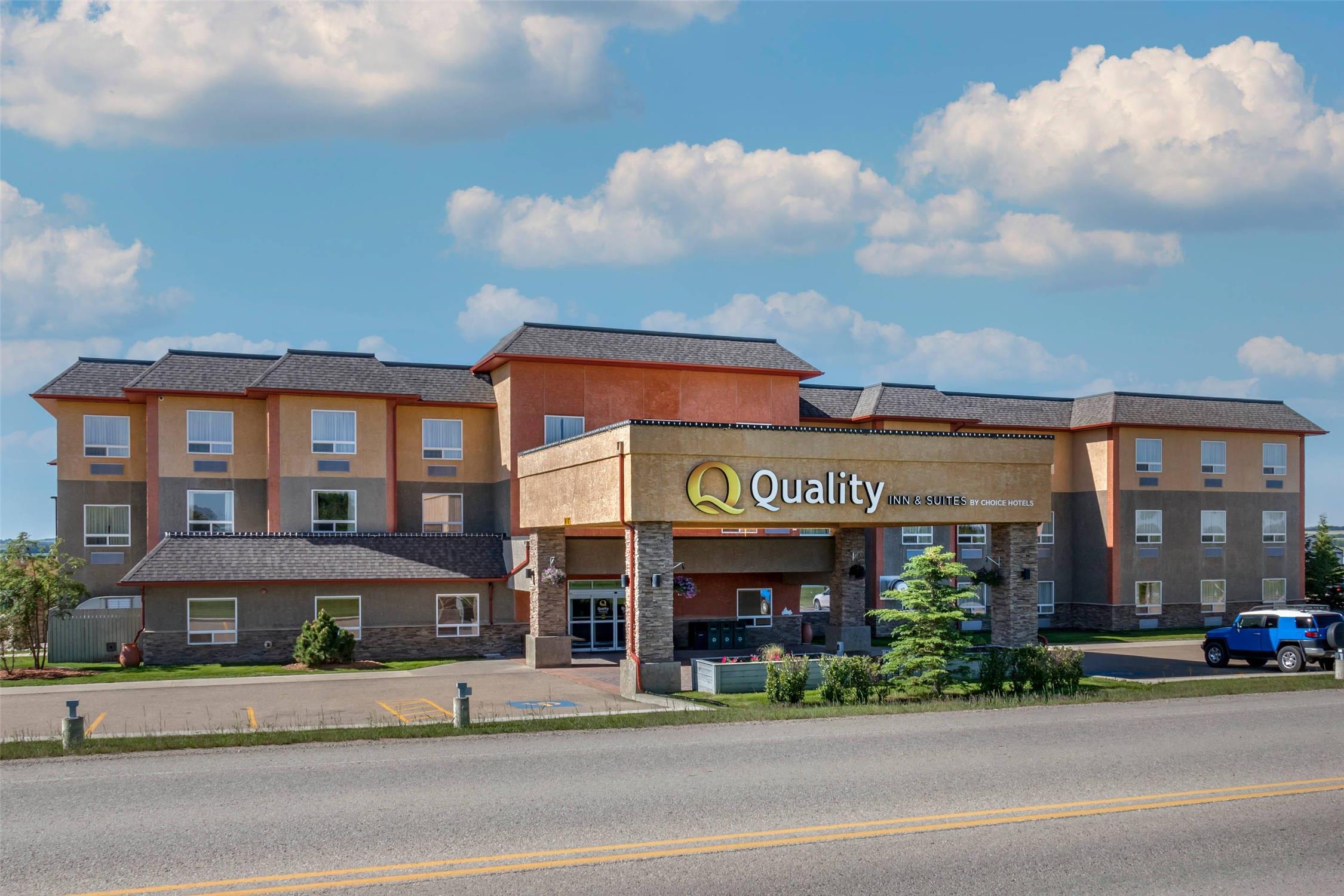 Quality Inn & Suites Rimbey 3/26